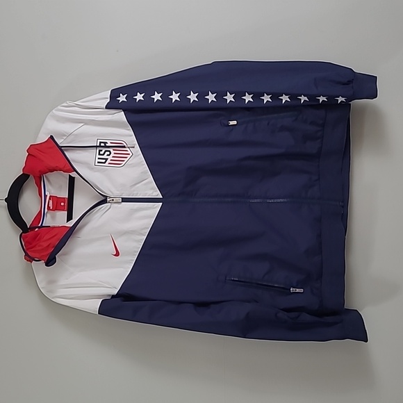 Nike Other - Nike Team USA WIndrunner fill zip lightweight jacket